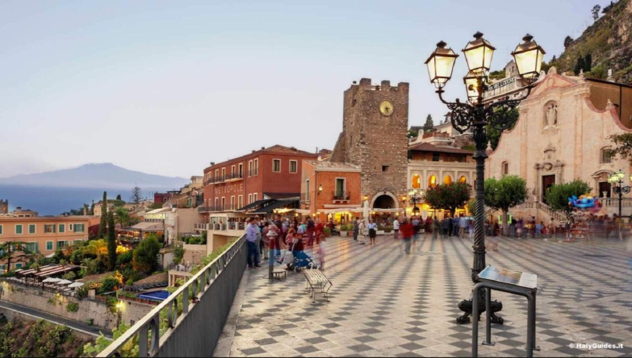 Greek Theater - Sea View Apartment Taormina Eksteriør billede