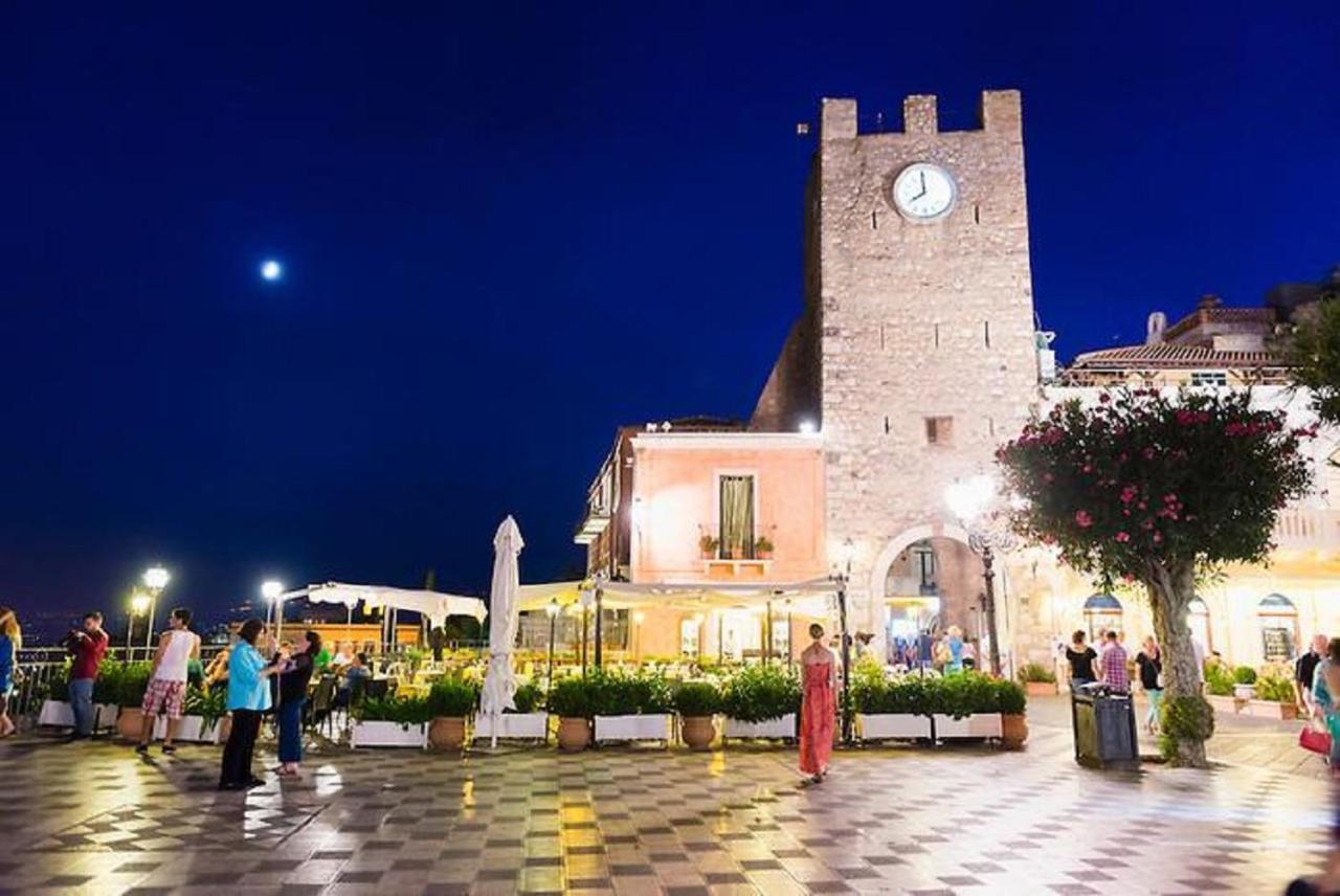 Greek Theater - Sea View Apartment Taormina Eksteriør billede