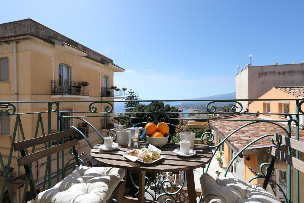 Greek Theater - Sea View Apartment Taormina Eksteriør billede