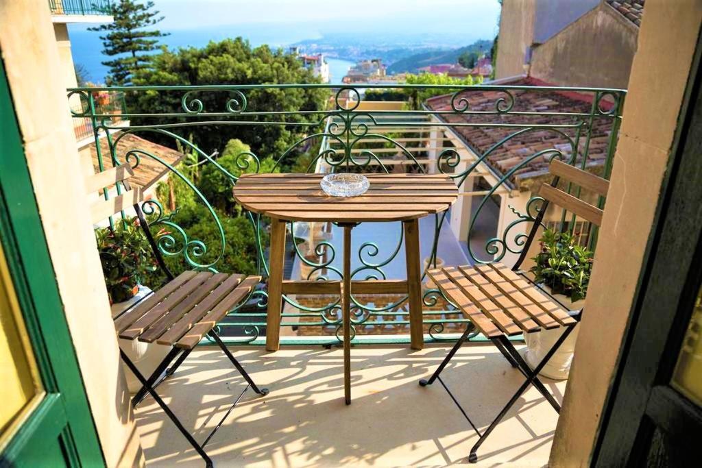 Greek Theater - Sea View Apartment Taormina Eksteriør billede